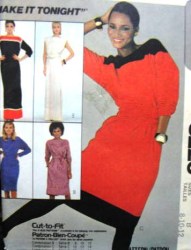 8226 1982 PULLOVER DRESS LENGTHS SLVS OR NOT,SASH PATTERN 8-12